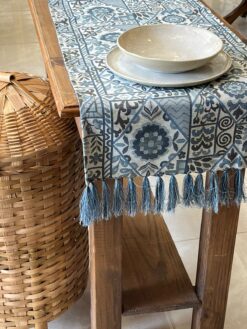 CAMINHO DE MESA – PORCELANA AZUL
